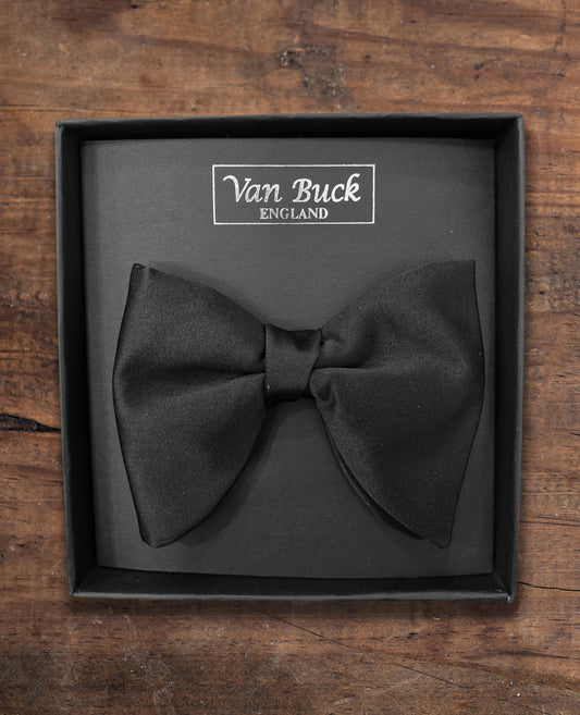 Clip-On Bow Tie - Batwing Black