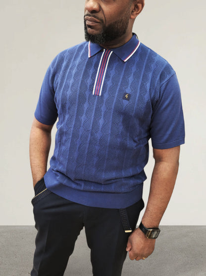 Gabicci Vintage - Short Sleeve Knitted Polo -Blue Textured Pattern